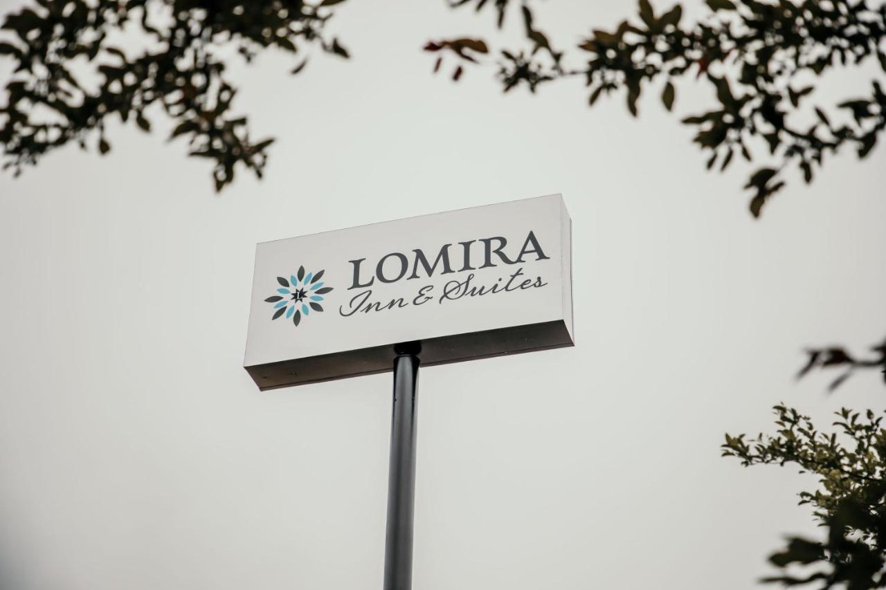 Lomira Inn And Suites Kültér fotó