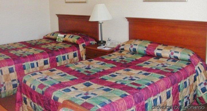 Lomira Inn And Suites Kültér fotó